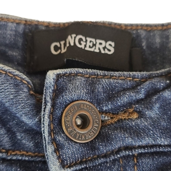 Vintage Retro Clingers Comfy Distressed Medium Wash Jean Shorts Size 7 - Picture 2 of 4